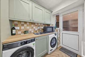 Delves Close Walton